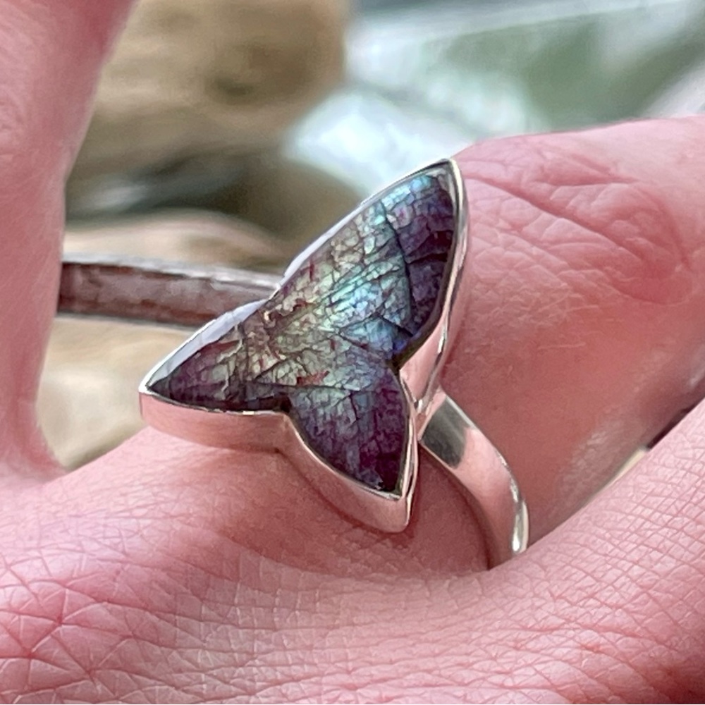 Arrowhead Red Flash Labradorite Gemstone Ring | S… - image 4